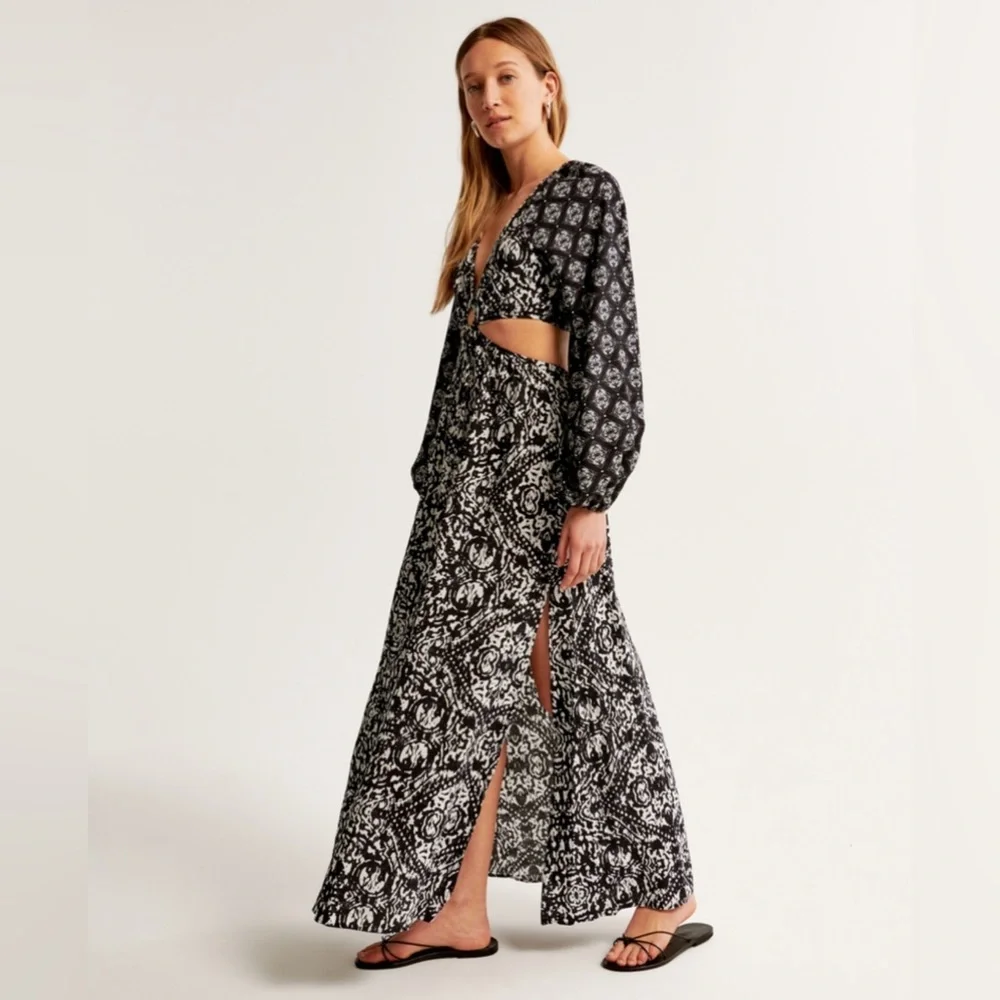 Abercrombie and Fitch  Long sleeve plunge cut out maxi dress - Picture 3 of 7